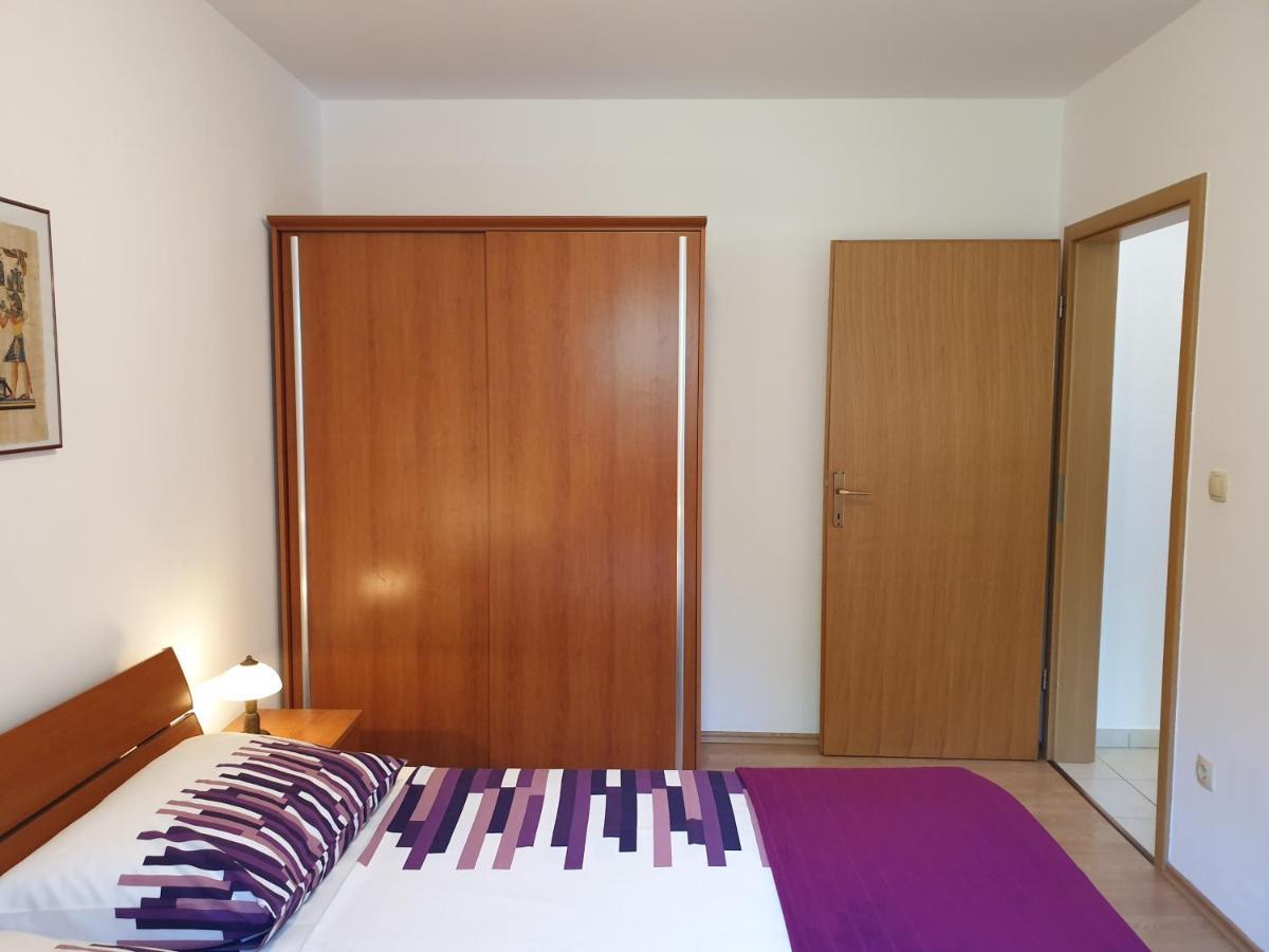 Apartments Coral, Klimno, Island Krk Eksteriør bilde