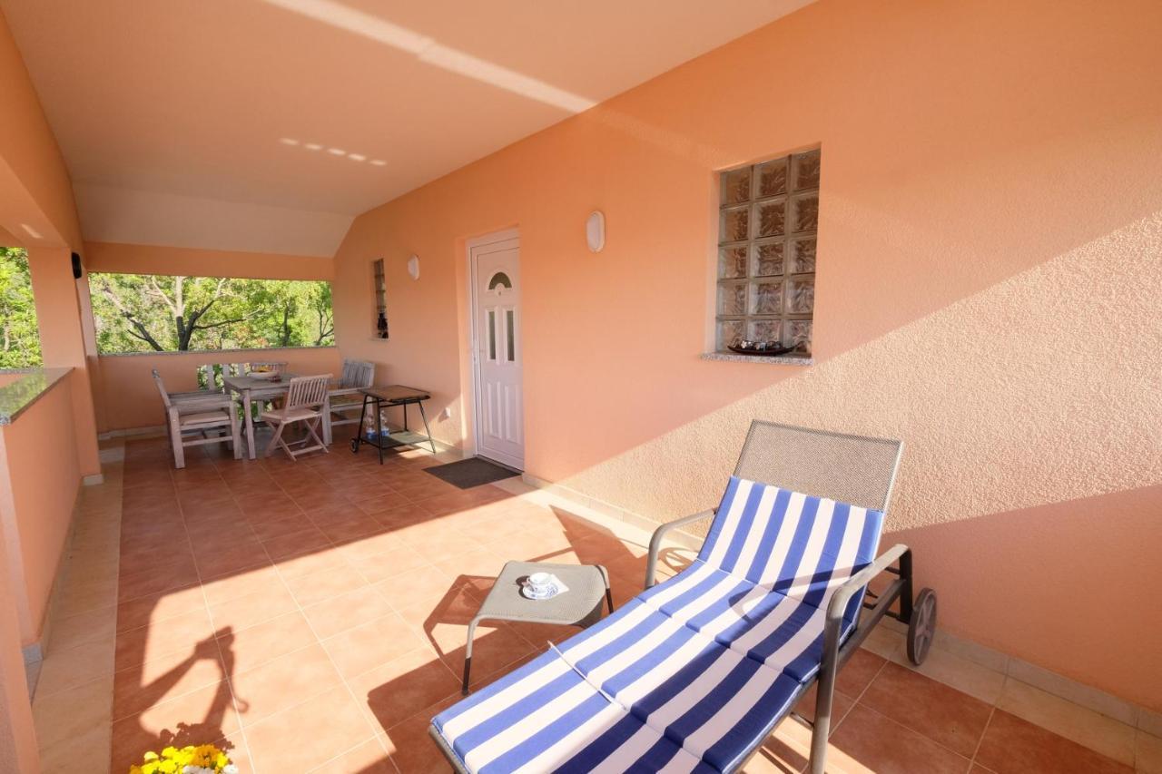 Apartments Coral, Klimno, Island Krk Eksteriør bilde