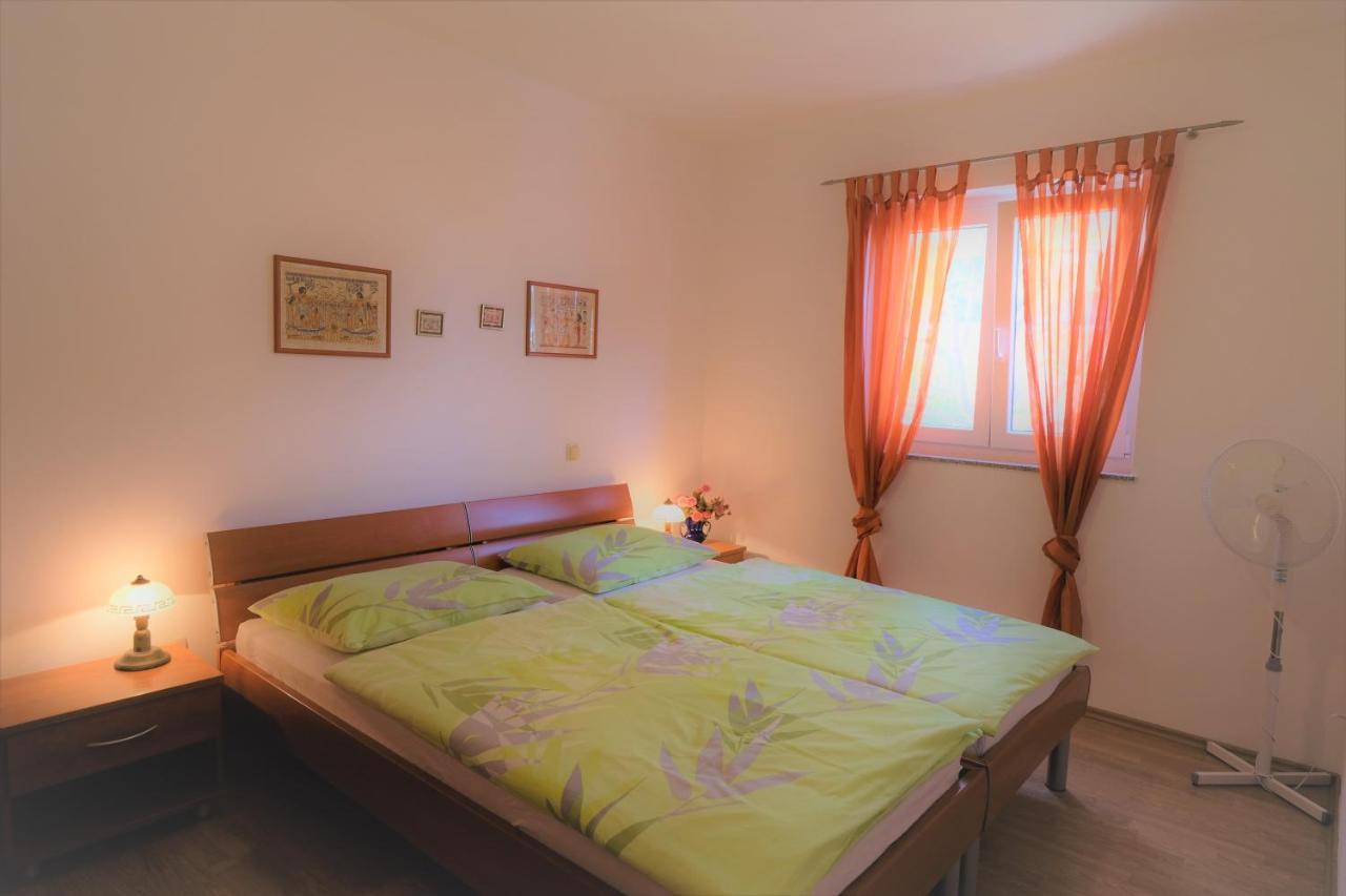 Apartments Coral, Klimno, Island Krk Eksteriør bilde